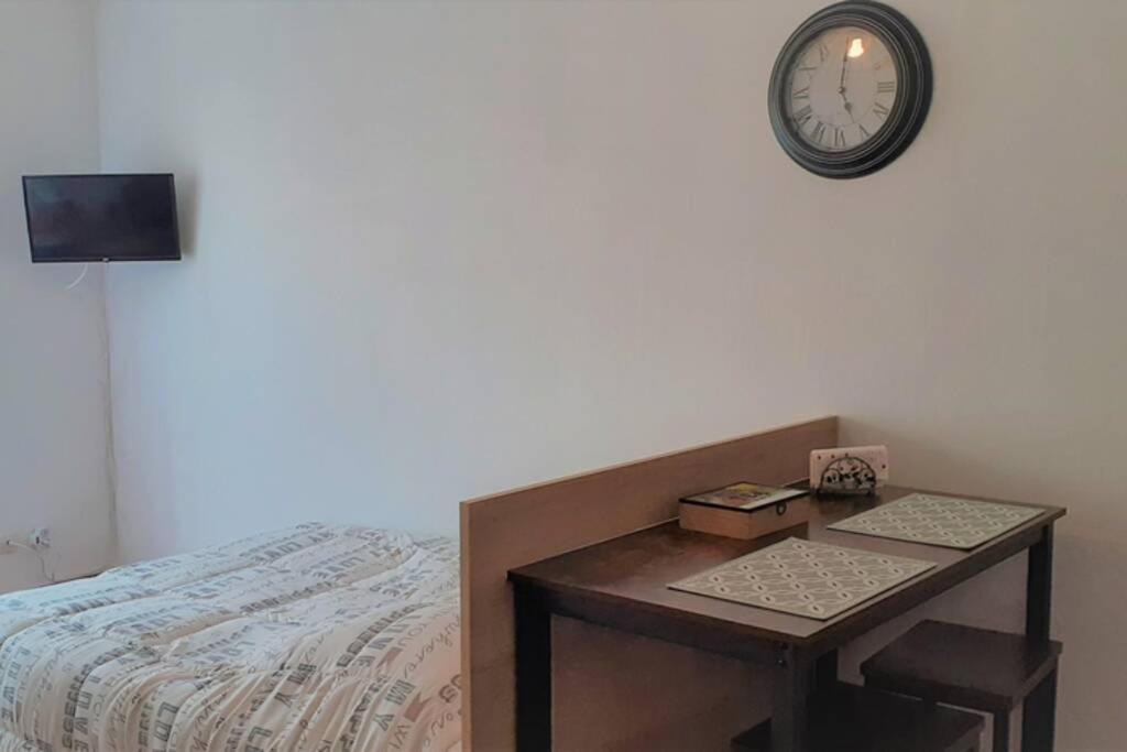 Ferienwohnung Agreable Logement Proche De La Gare Et Du Polygone Béziers Exterior foto